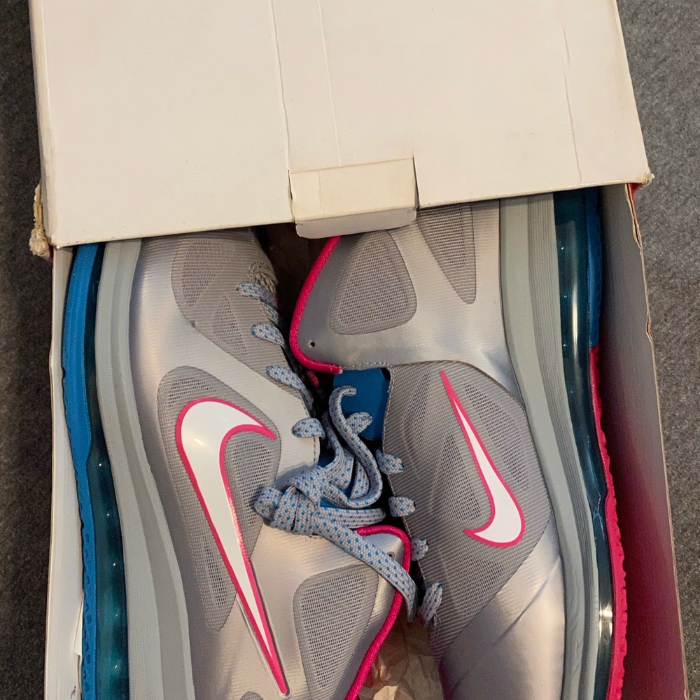 Lebrons - Picture 2 of 3